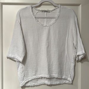 White gauze tee from Pharaoh collection